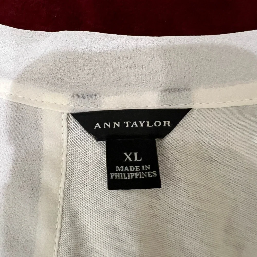 Ann Taylor Cream Blouse-Size XL - Picture 10 of 12